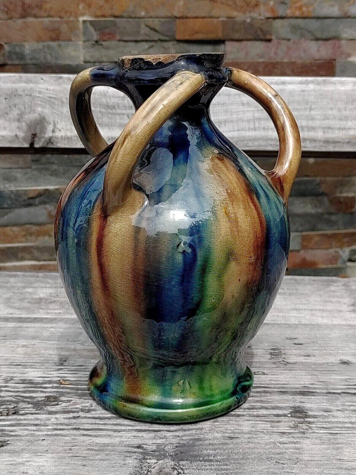 Store vintage Belgium 3-Handled Art Pottery Vase green with Glasgow Rose design