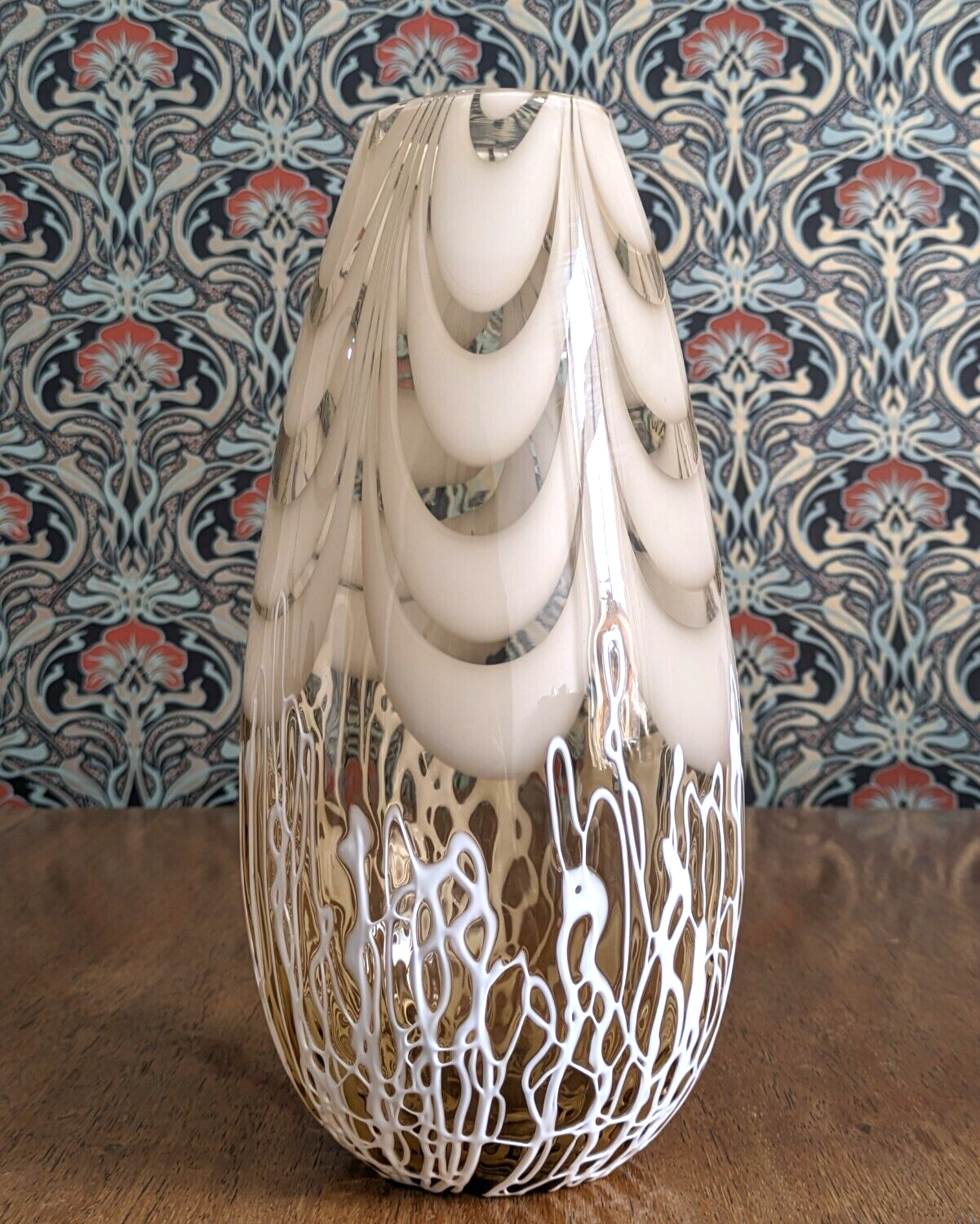 Large 1950s / 60s Vintage Finnish Feathered Filigree Art Glass Vase Kumela 20th