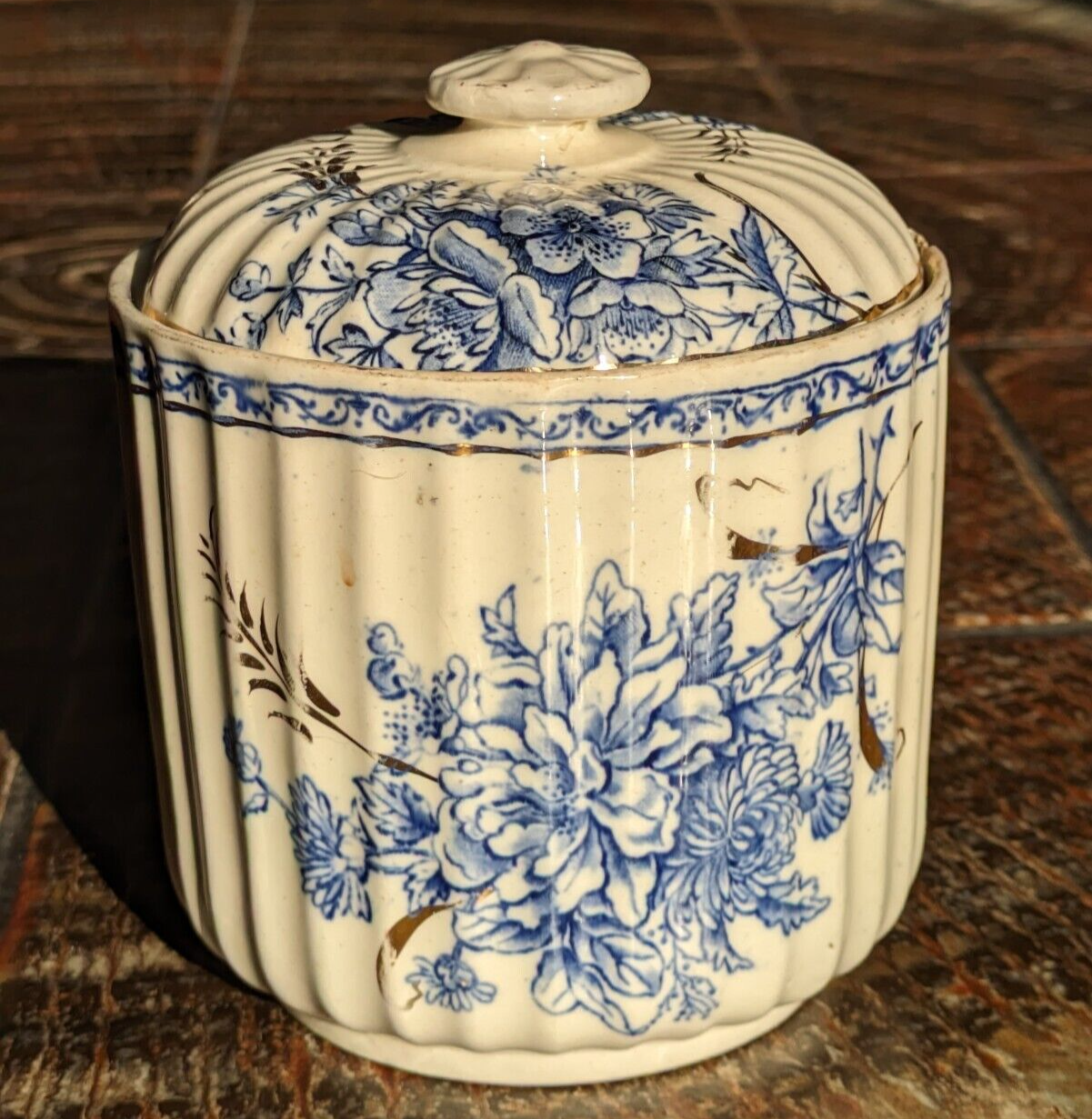 Victorian Hand Painted Flow Blue & Gilt Ceramic Pottery Sugar Bowl Pot Sevres