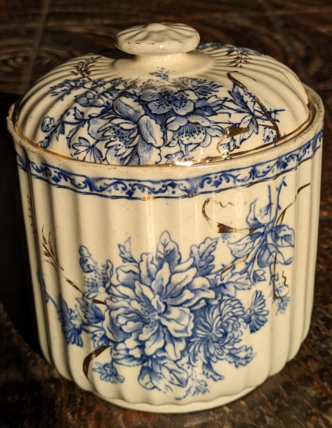 Victorian Hand Painted Flow Blue & Gilt Ceramic Pottery Sugar Bowl Pot Sevres