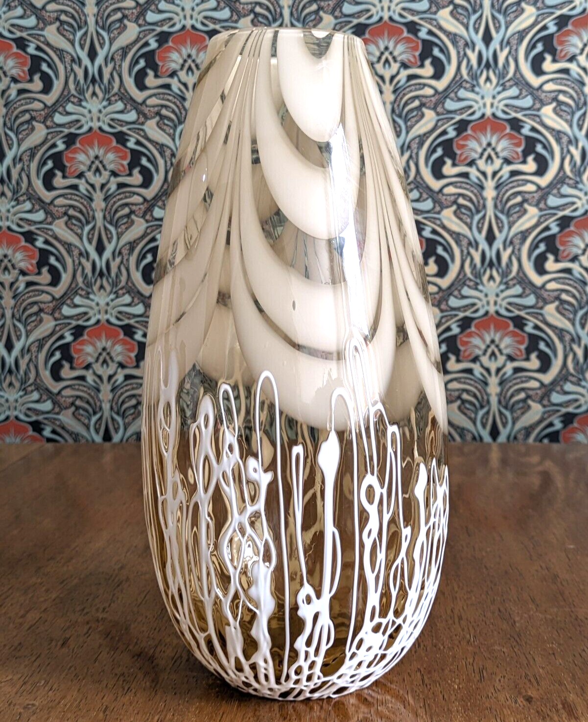 Large 1950s / 60s Vintage Finnish Feathered Filigree Art Glass Vase Kumela 20th