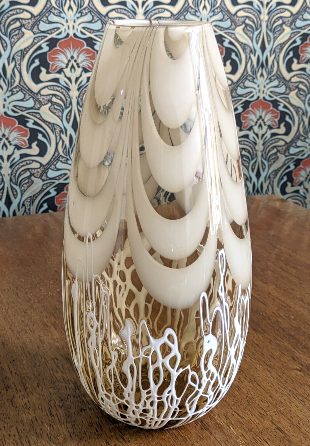 Large 1950s / 60s Vintage Finnish Feathered Filigree Art Glass Vase Kumela 20th