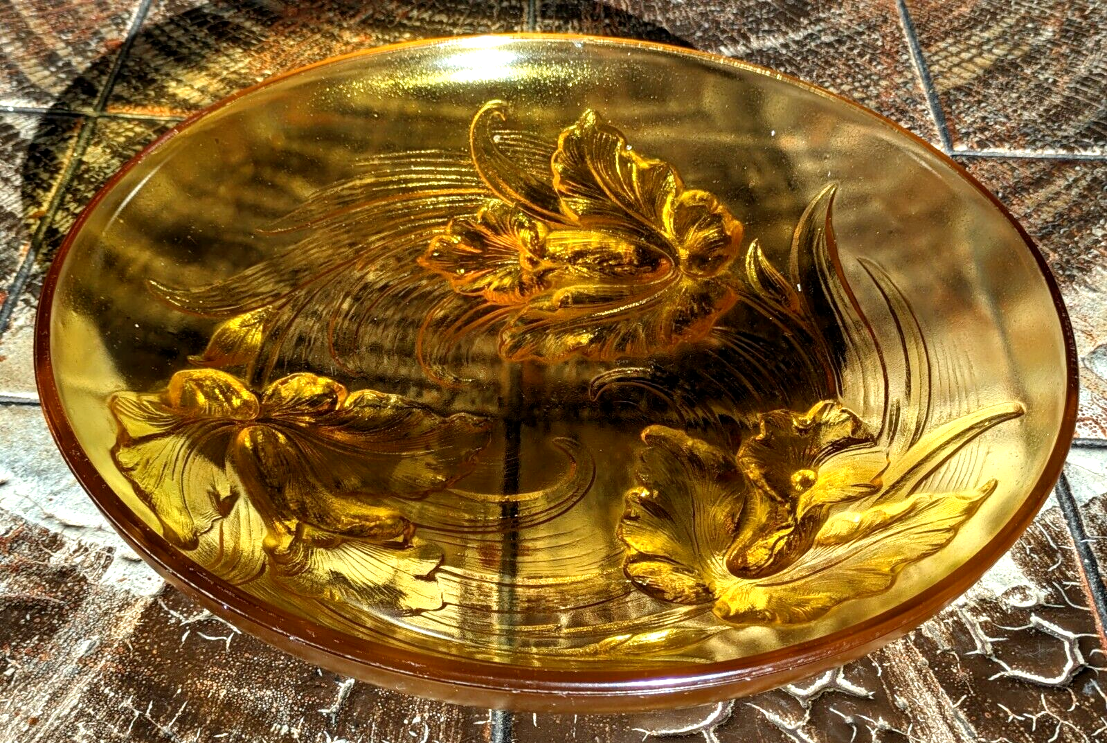 French Verlys Art Deco Amber Glass Daffodil Bowl 20th Century Antique Vintage