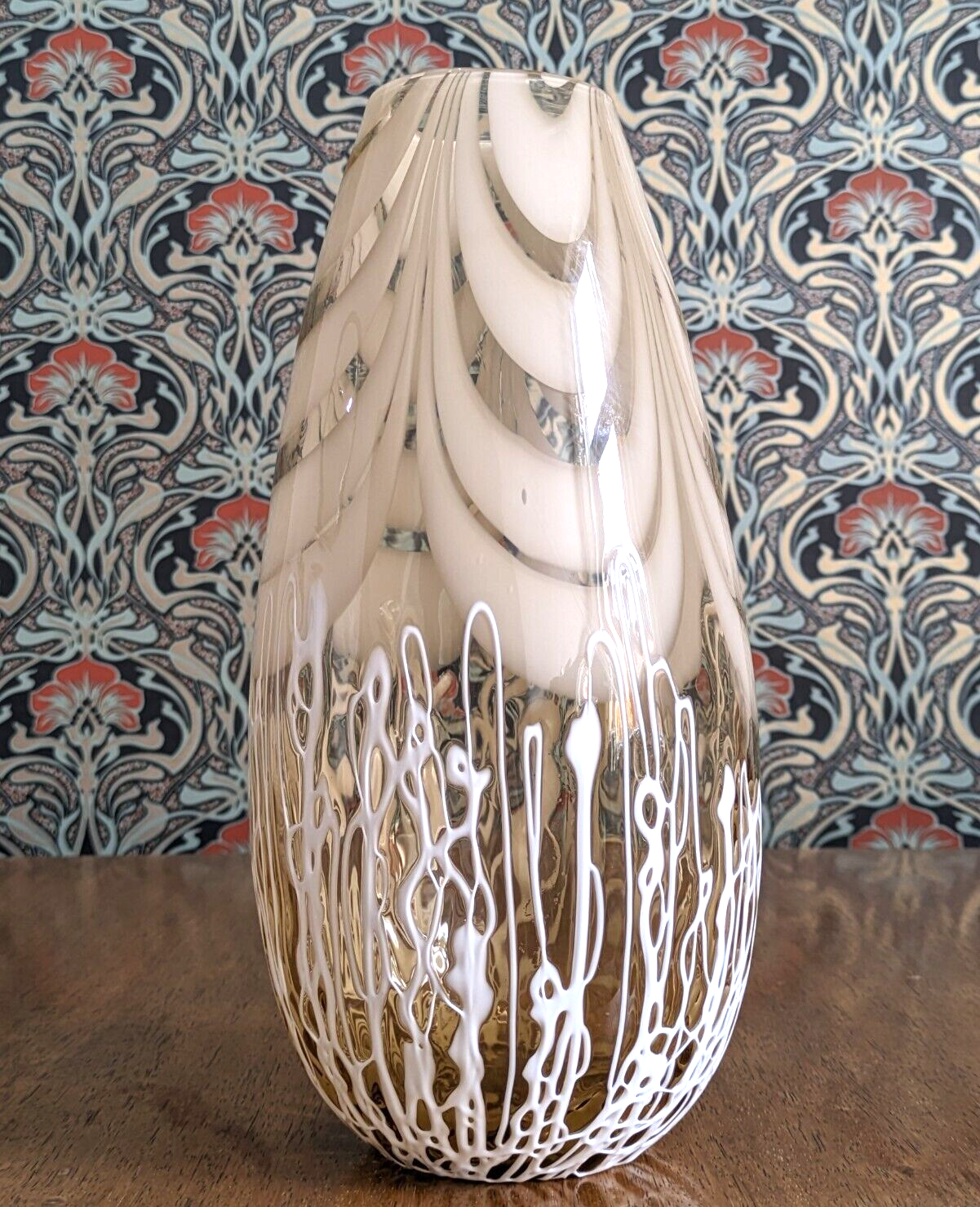 Large 1950s / 60s Vintage Finnish Feathered Filigree Art Glass Vase Kumela 20th