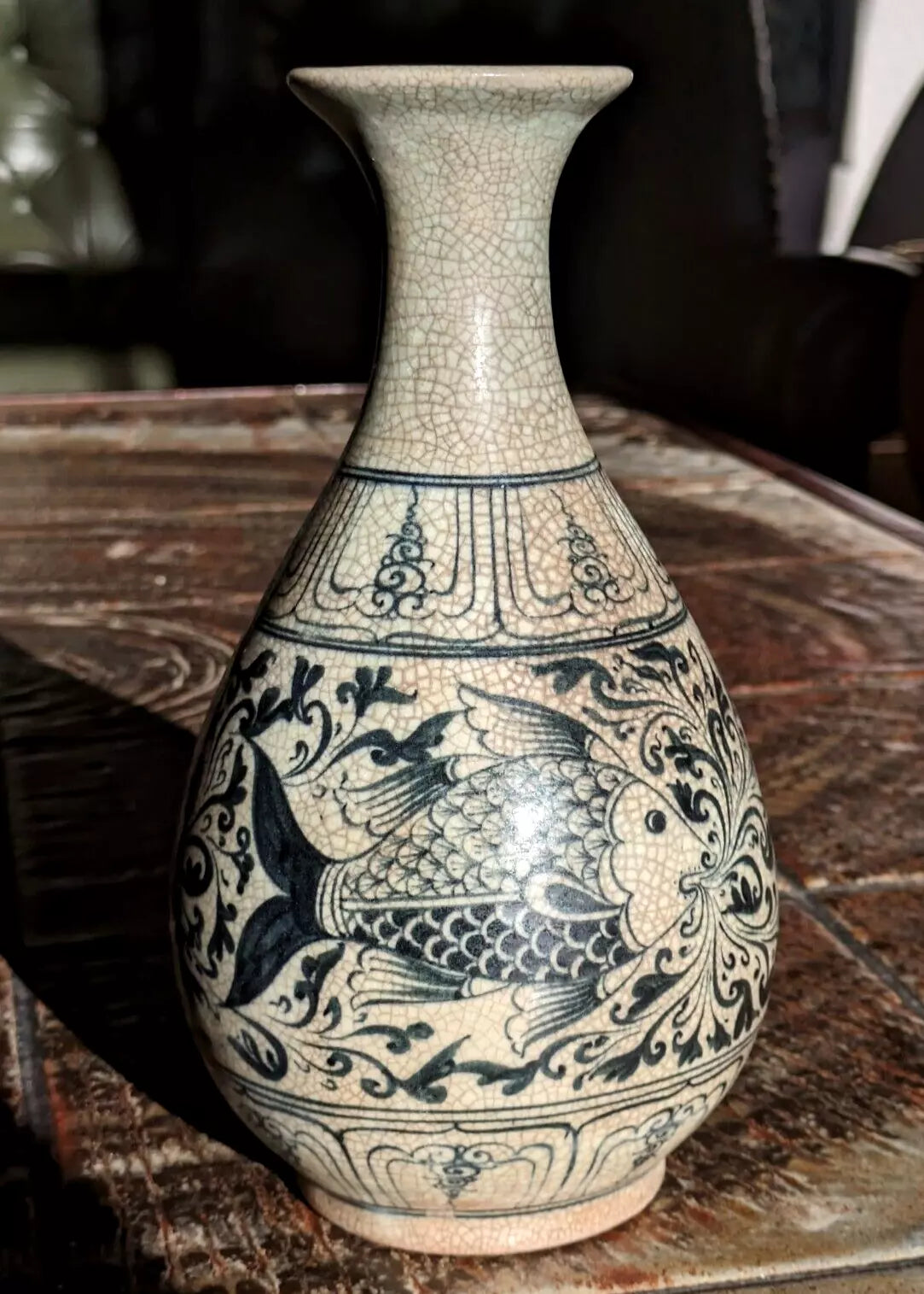 15th / 16th Century Vietnamese Annamese Blue & White Fish Vase Ceramic Porcelain