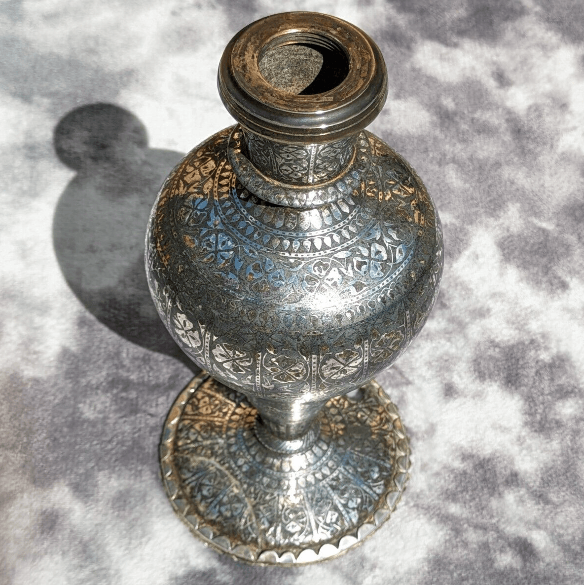 Early 19th Century Antique Indian Silver Inlaid Bidri Huqqa Hookah Base 25.5 cm - Tommy's Treasure