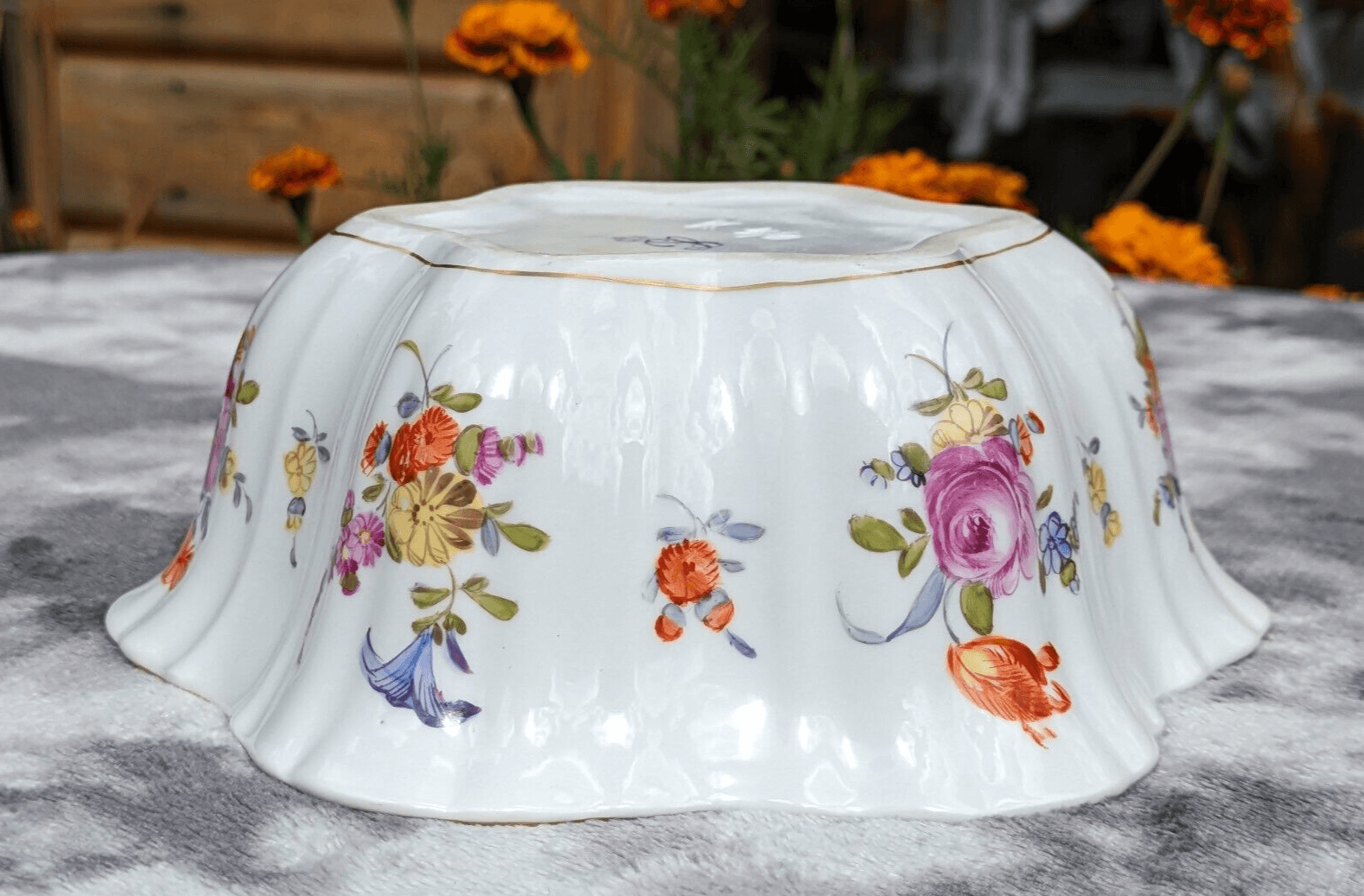 c.1901 German Dresden Carl Thieme Antique Porcelain Hand painted Bowl 18.5 cm - Tommy's Treasure