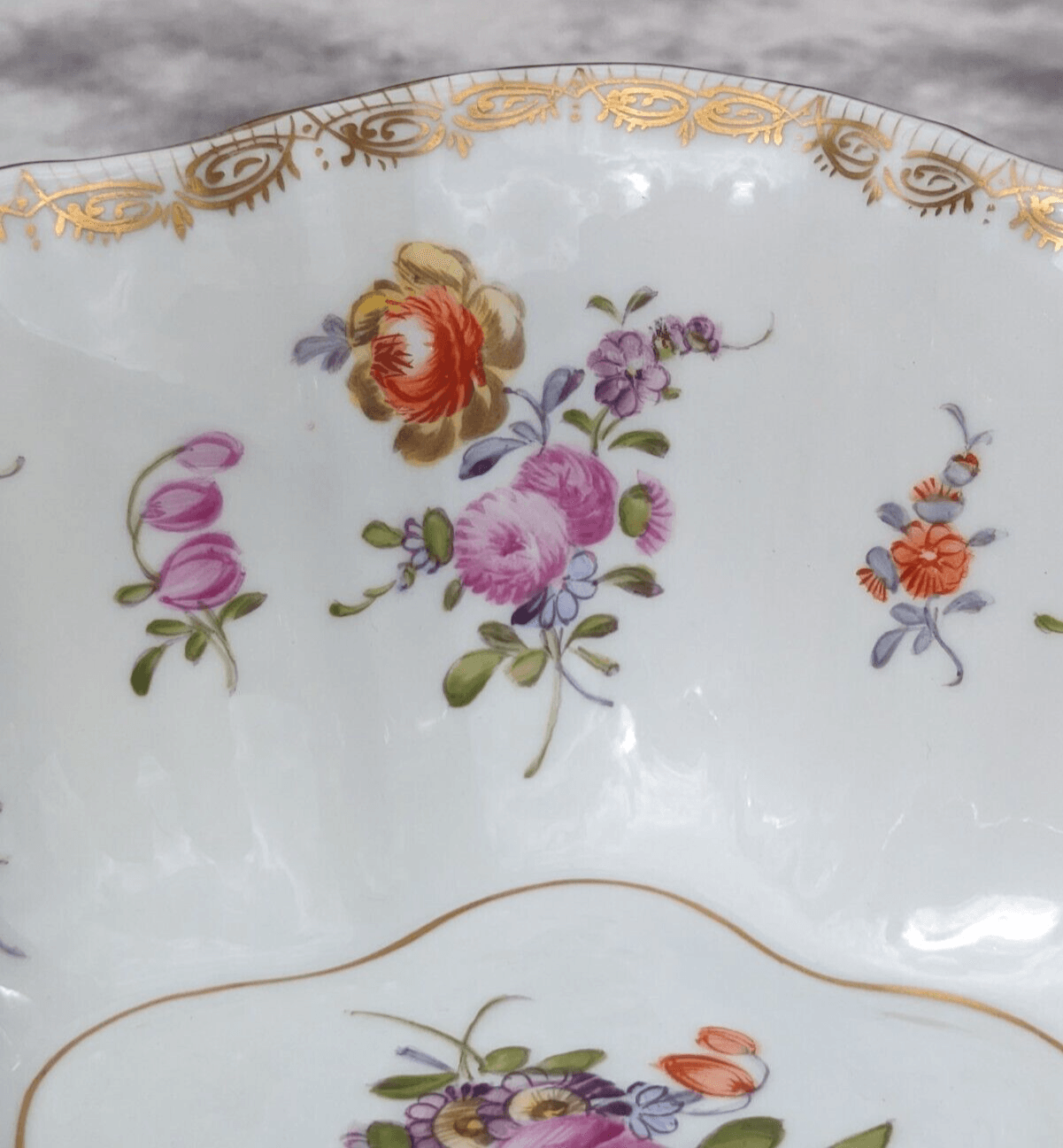 c.1901 German Dresden Carl Thieme Antique Porcelain Hand painted Bowl 18.5 cm - Tommy's Treasure