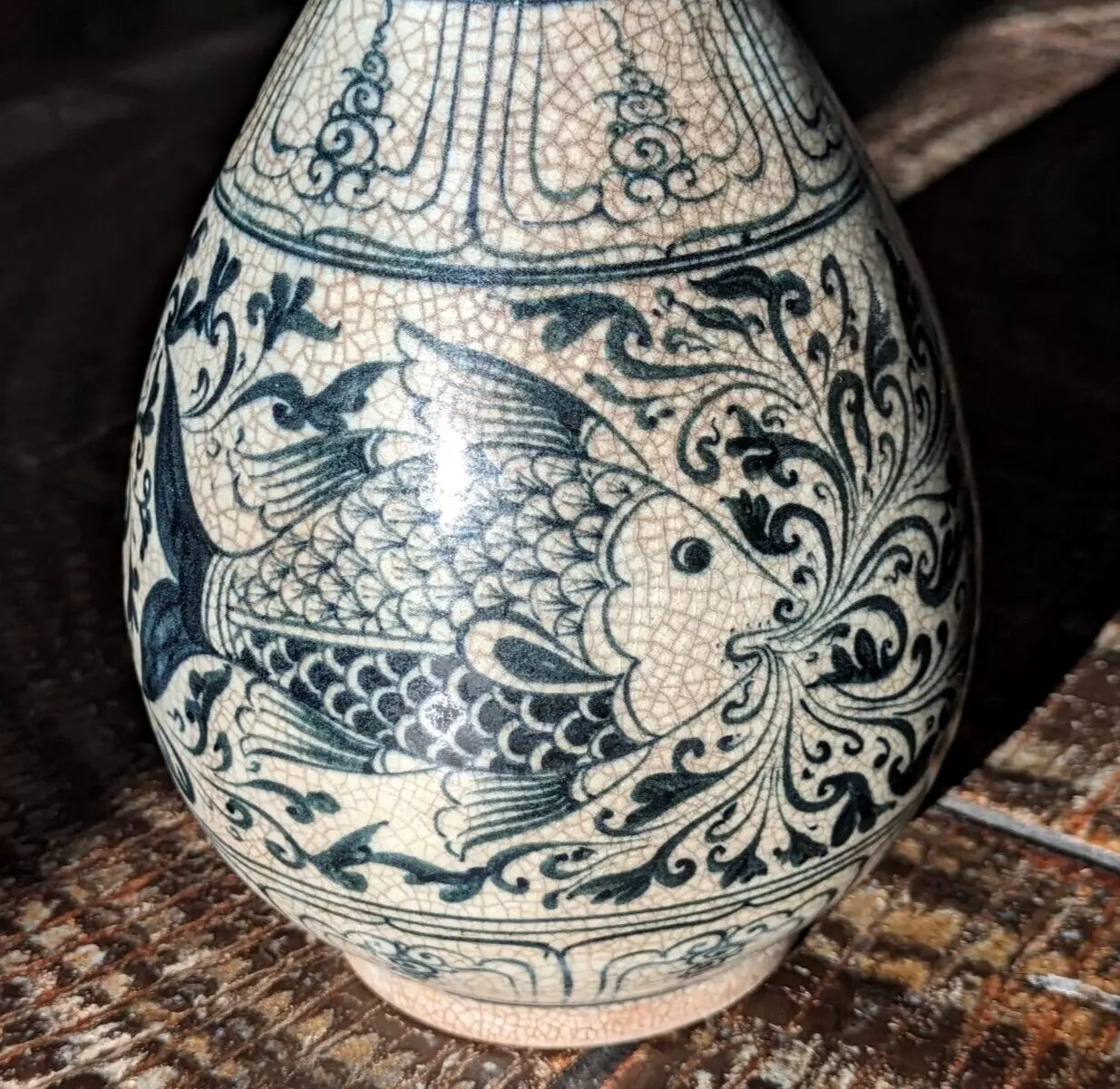 15th / 16th Century Vietnamese Annamese Blue & White Fish Vase Ceramic Porcelain