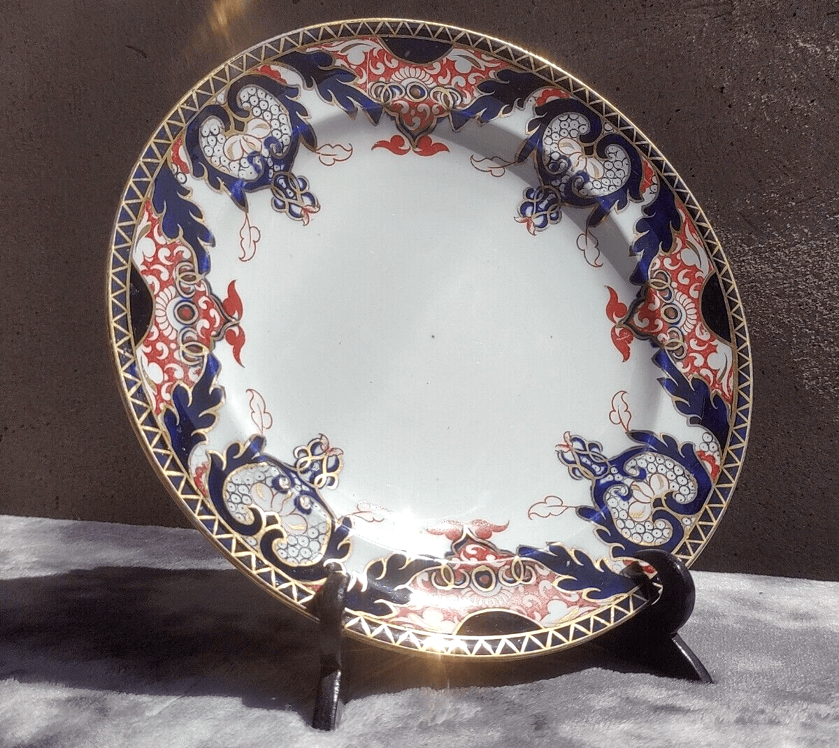 Victorian 19th Century Royal Crown Derby 1270 Imari English Antique Porcelain Plate 9" - Tommy's Treasure