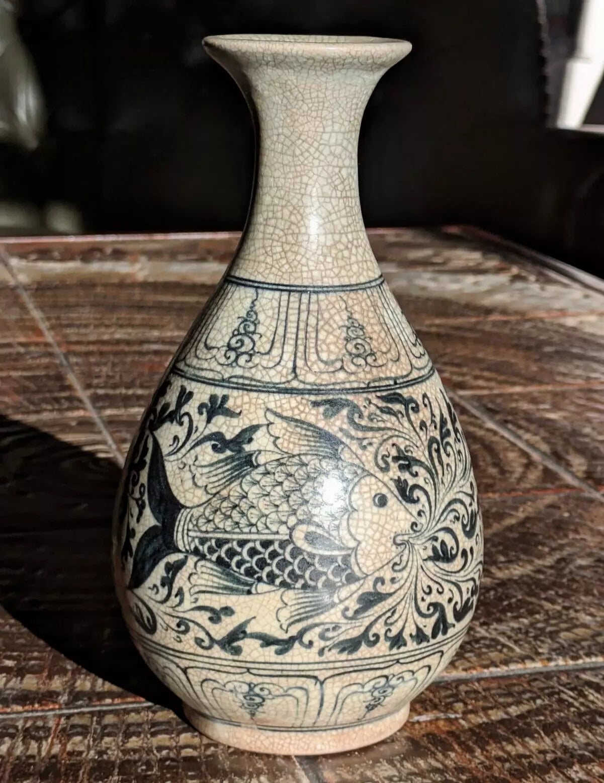 15th / 16th Century Vietnamese Annamese Blue & White Fish Vase Ceramic Porcelain