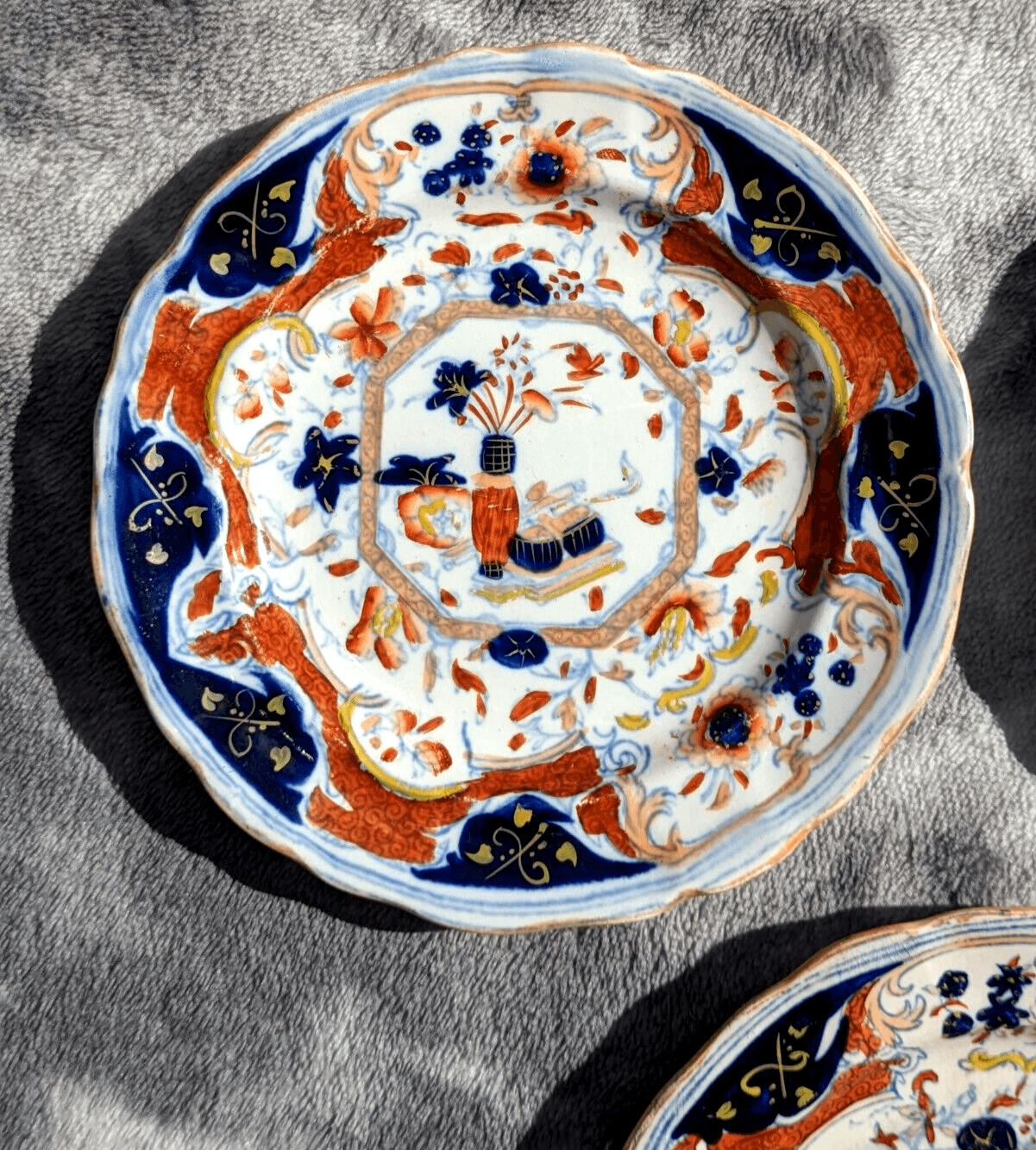 Antique Trio of Hand Painted Imari Porcelain Plate Dishes Blue Scroll Mark - Tommy's Treasure