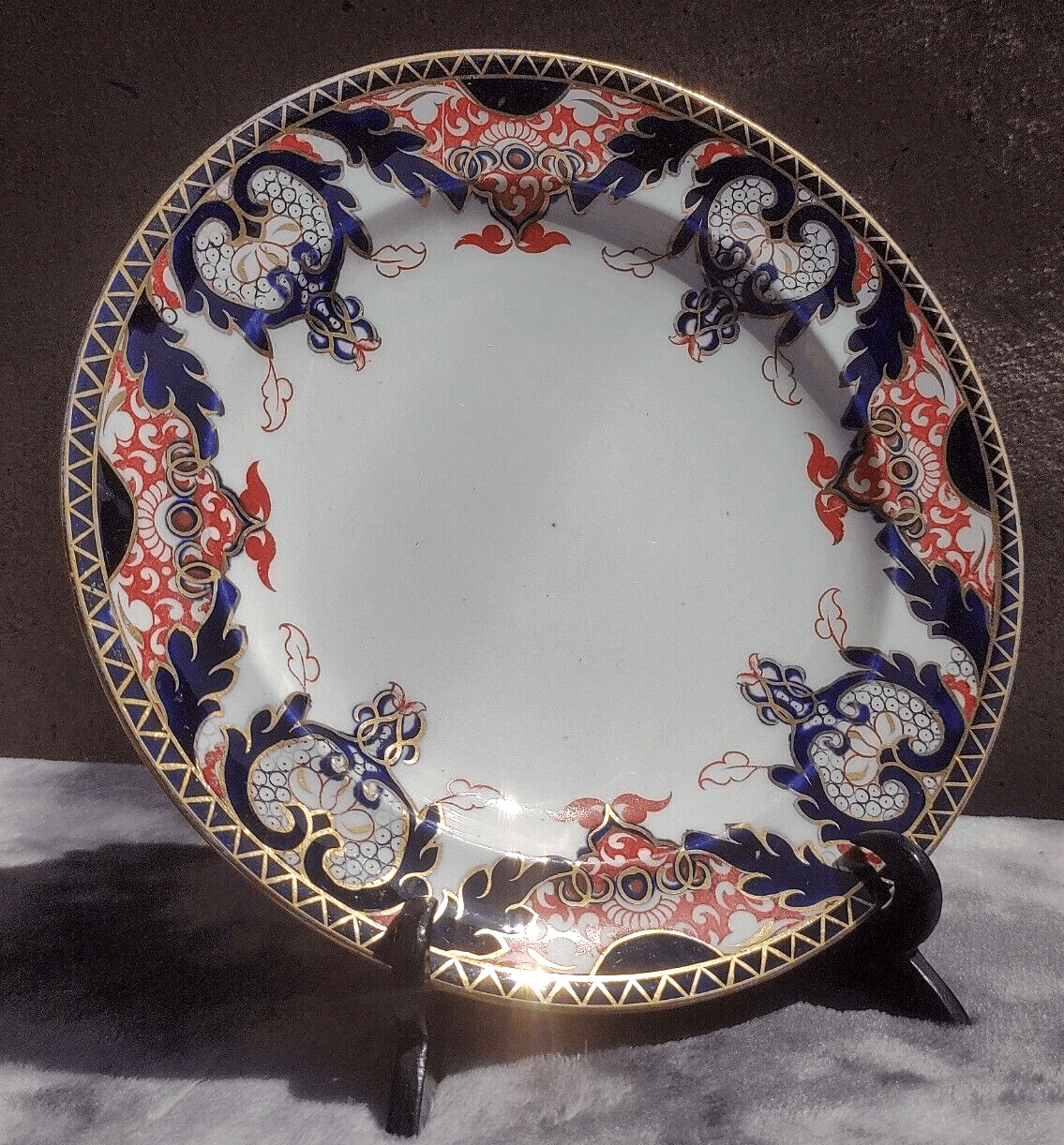 Victorian 19th Century Royal Crown Derby 1270 Imari English Antique Porcelain Plate 9" - Tommy's Treasure