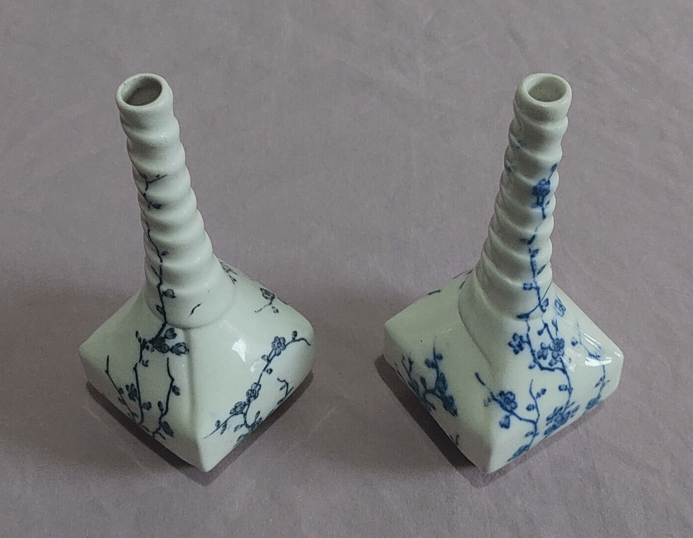 Pair of 18th Century Caughley Shropshire English Porcelain Pottery Blue & White Spiralled Vases - Tommy's Treasure