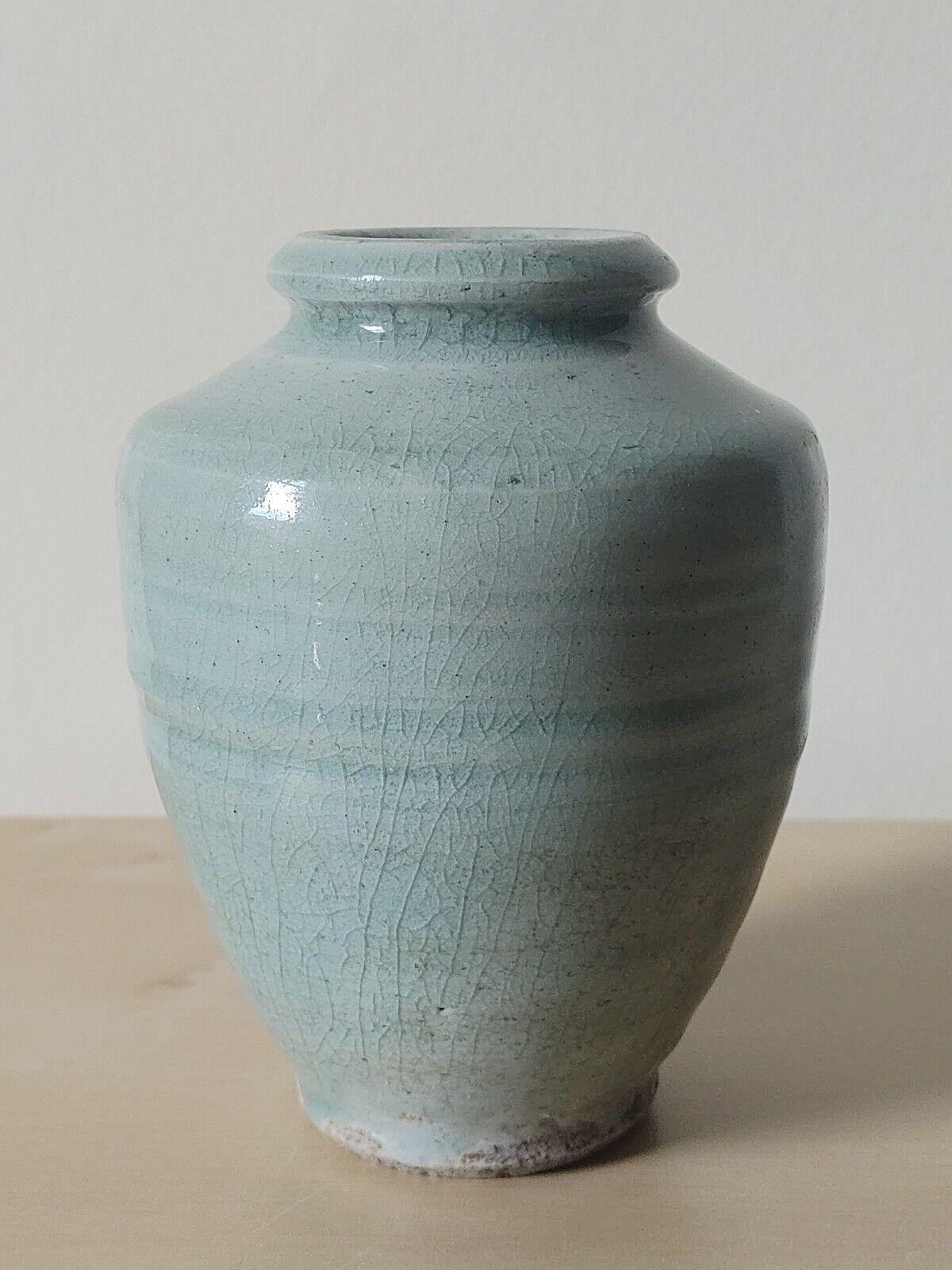Chinese Ming Dynasty Longquan Celadon-Glazed Pottery Porcelain Vase Pot - Tommy's Treasure