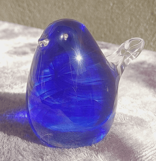 Scotland Selkirk Cobalt Blue Swirled Vintage Art Glass Bird Paperweight Signed - Tommy's Treasure