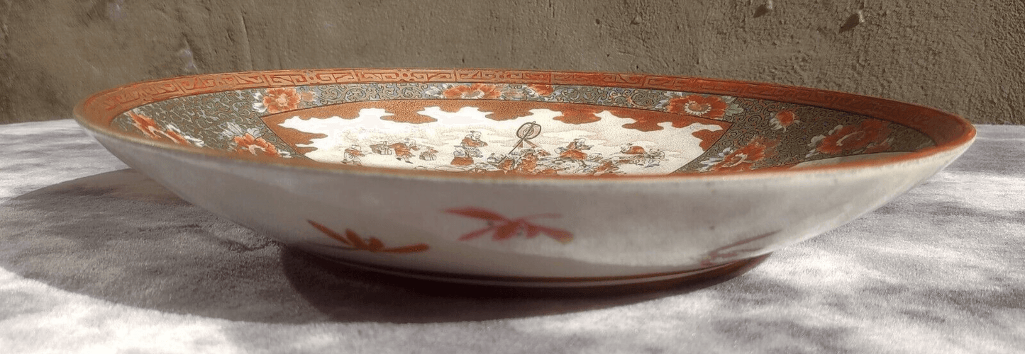 Shoundo 19th Century Antique Japanese Meiji Kutani Pottery Charger Plate 九谷松雲堂製 - Tommy's Treasure