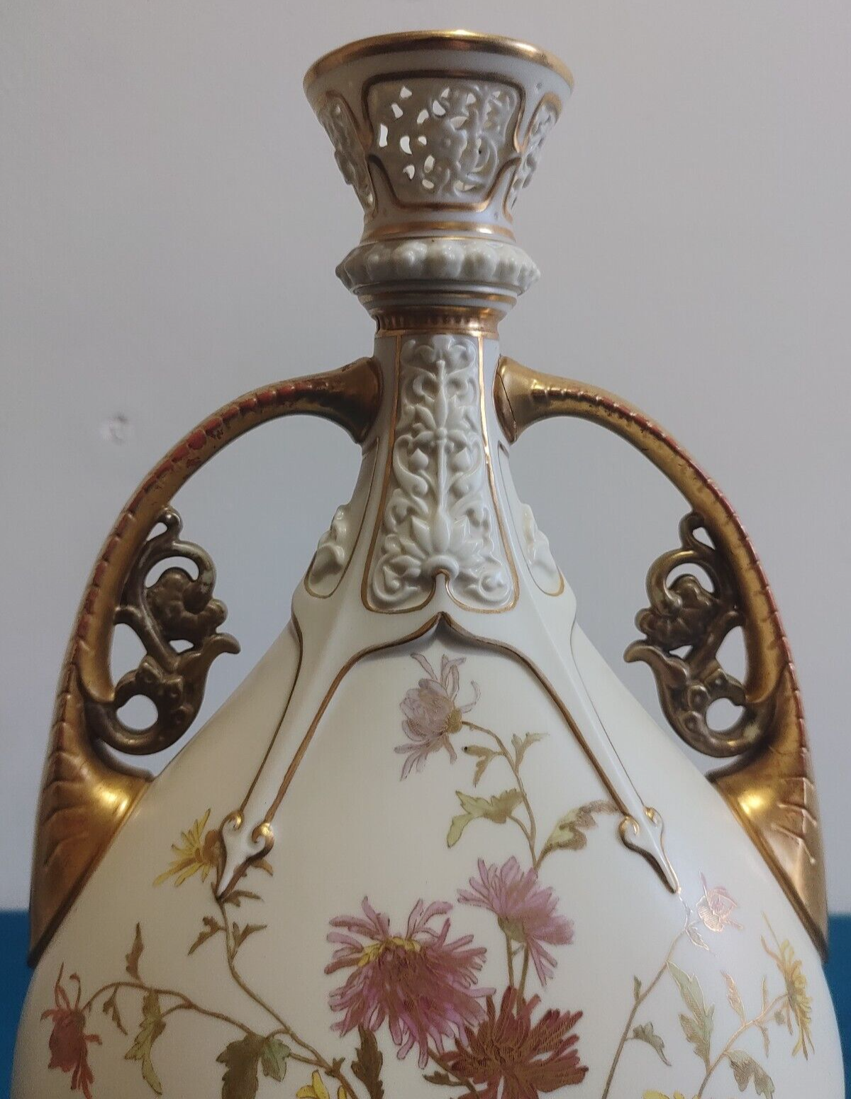 Antique Royal Worcester Twin Handled Ivory Vase Hand Gilded & Painted Porcelain