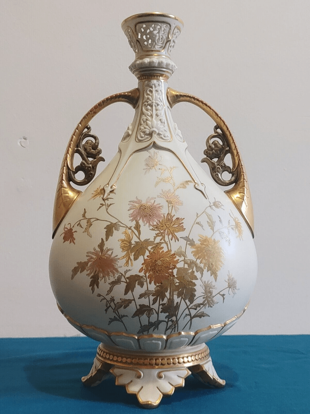 Antique Royal Worcester Twin Handled Ivory Vase Hand Gilded & Painted Porcelain - Tommy's Treasure