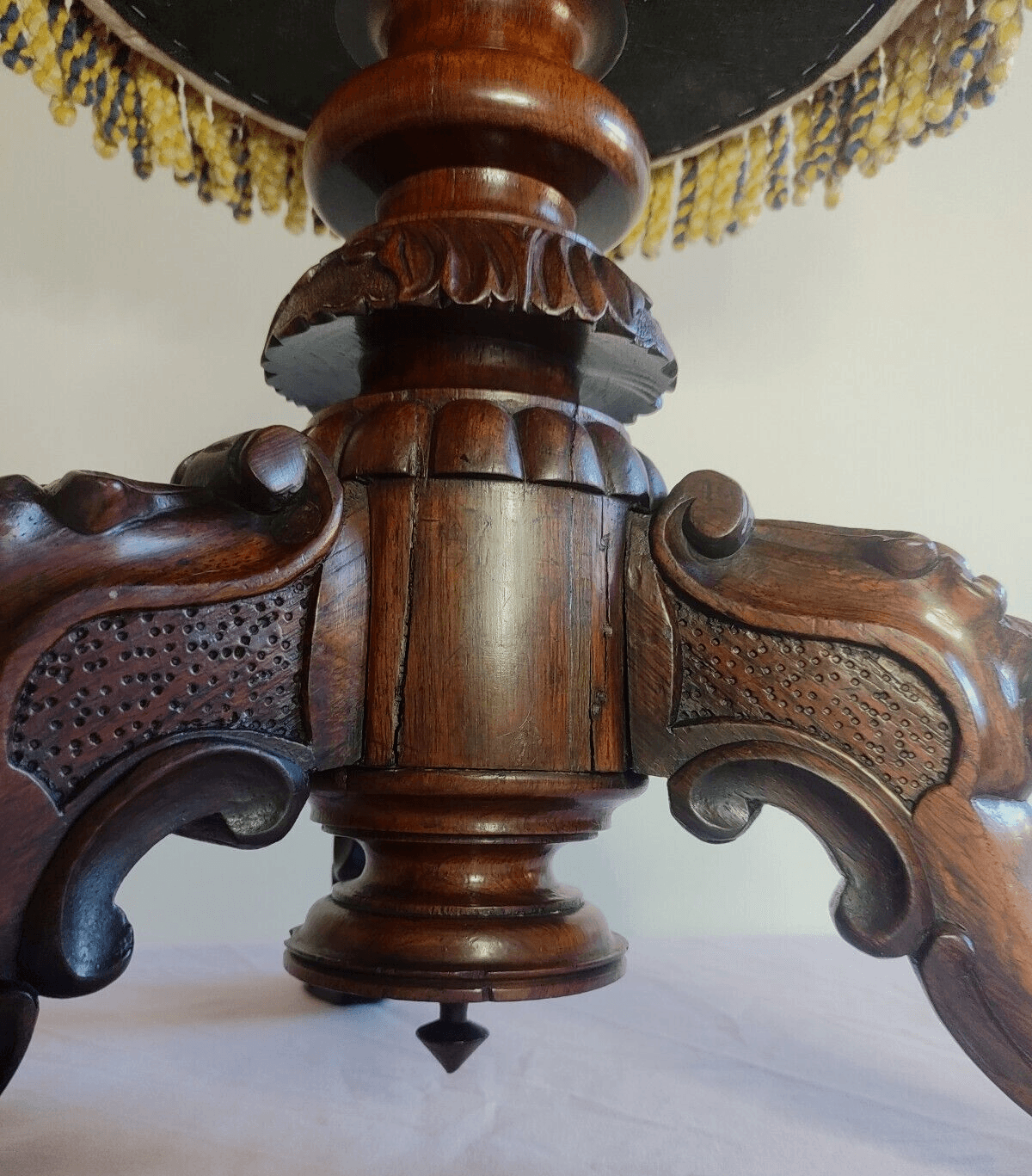19th Century English Victorian Carved Rosewood Piano Stool - Tommy's Treasure