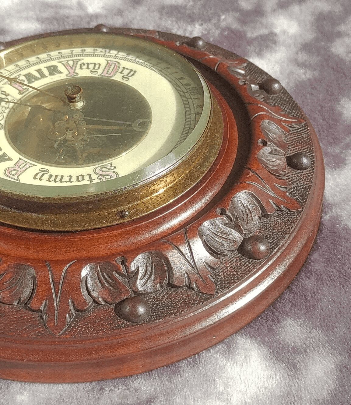 19th Century Victorian Antique Circular Carved Beechwood Aneroid Barometer 21 cm - Tommy's Treasure